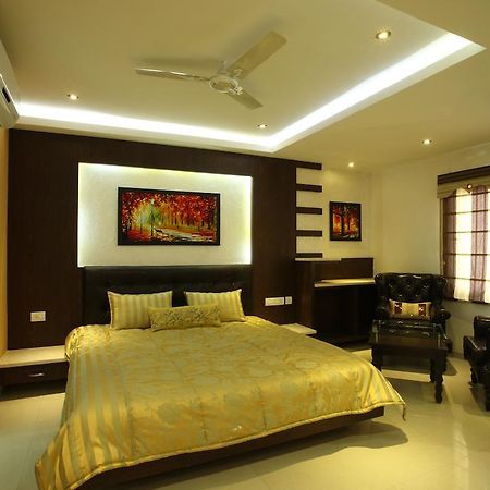 Hotel Surya Prime Kota  Eksteriør billede